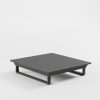 Quadratischer Premium‑Outdoor‑Loungetisch 112×112 cm aus Aluminium in Anthrazit mit Cube‑Design‑Füßen und niedriger 26‑cm‑Loungehöhe – exklusiver Tisch für Garten, Terrasse und hochwertige Outdoor‑Lounges