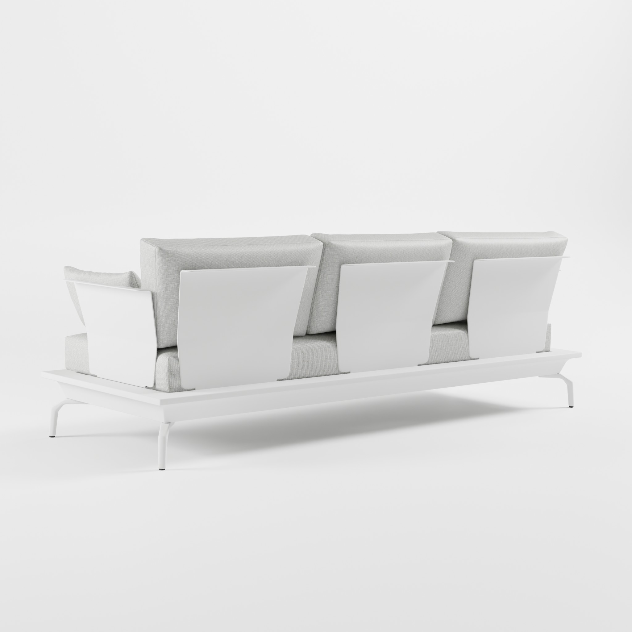 Rückansicht eines weißen 3‑Sitzer Aluminium‑Designsofas mit niedrigen Edelstahl‑Rückenlehnen, schrägen Delta‑Füßen und freistehendem Design ohne Stützfuß aus der ICM Serie