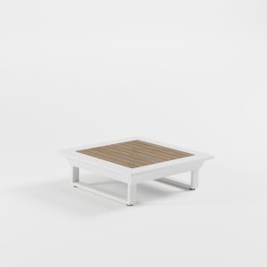 Weißer Teak‑Iroko‑Loungetisch 82×82 cm mit Cube‑Füßen und 26‑cm‑Höhe – ideal für moderne Terrassen‑, Garten‑ und Rooftop‑Lounges