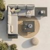 Grenoble Outdoor-Lounge Set – Rundecke in Anthrazit aus Vogelperspektive Drohnenansicht der modularen Grenoble Outdoor-Lounge Kombination aus zwei 2-Sitzer Modulen mit integriertem Tisch, Eckmodul, zwei Beistelltischen und Loungetisch in der Mitte, komplett aus anthrazitfarbenem Aluminium, als Rundecke auf Terrasse vor Haus mit Pool