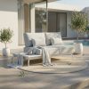 ICM Outdoor Lounge-Modul „Monaco Serie“ aus Aluminium in Weiß auf einer Terrasse platziert, stilvolle Inspiration für Garten- und Terrassengestaltung im Außenbereich