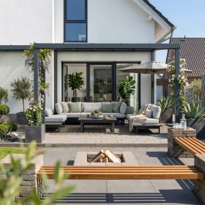 Gartenlounge St. Tropez in Anthrazit aus Aluminium – hochwertiges modulares Outdoor Lounge Set für anspruchsvolle Terrassen