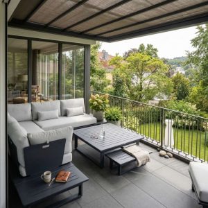 Modulare Gartenlounge St. Tropez in Anthrazit – großzügiges 6‑Sitzer Aluminium Lounge Set auf einer stilvollen Terrasse